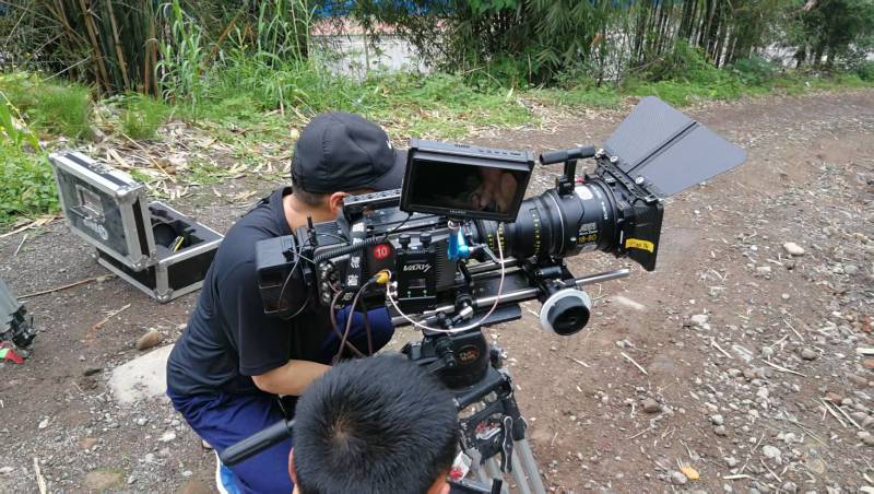 青山湖区产品宣传视频拍摄公司：匠心独运，雕琢品牌名片